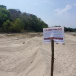 Clausura Conagua banco ilegal de materiales pétreos en el río Colotepec, Oaxaca.   