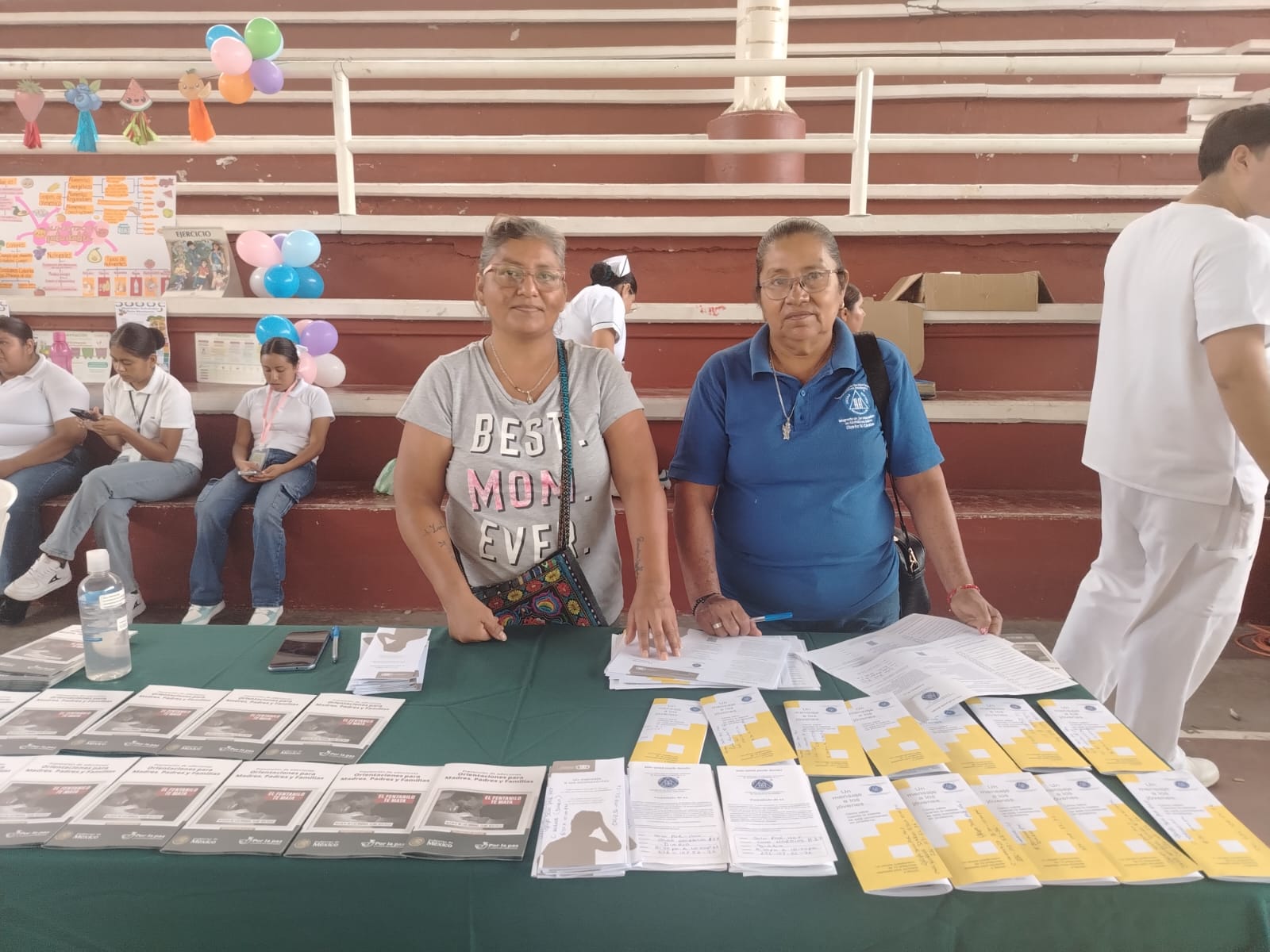 Realiza Unidad de Medicina Familiar del IMSS de Cuicatlán Primera Feria de Salud   